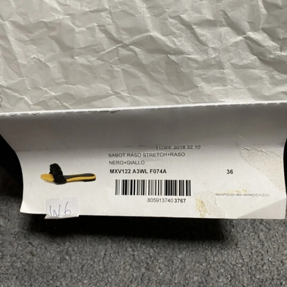 Marco de Vincenzo Yellow and Black Slides Sandals sz 6 - Picture 5 of 5